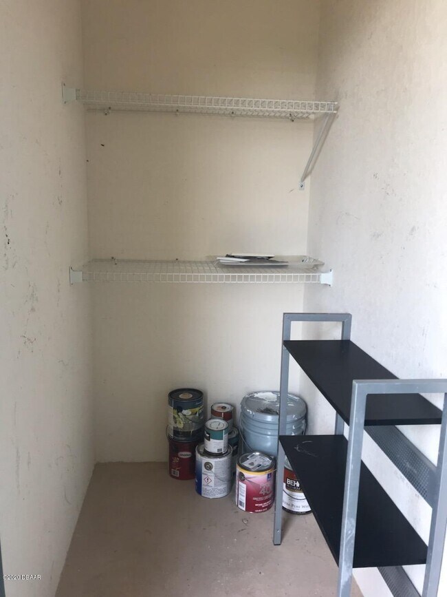 Building Photo - 830 Airport Rd