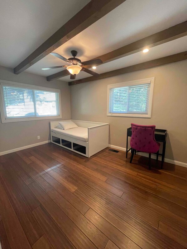 Building Photo - 286 La Casita Dr