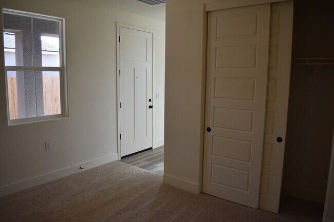 Building Photo - 4649 Jema Wy