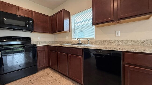 Building Photo - 1481 Haines Dr