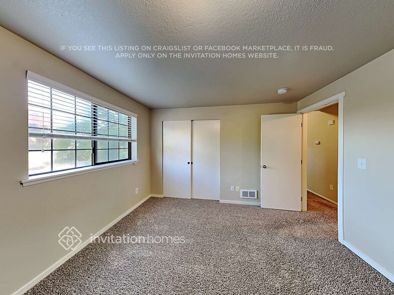 Building Photo - 2414 117th Ave NE