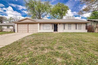 Building Photo - 2020 Cliffside Dr