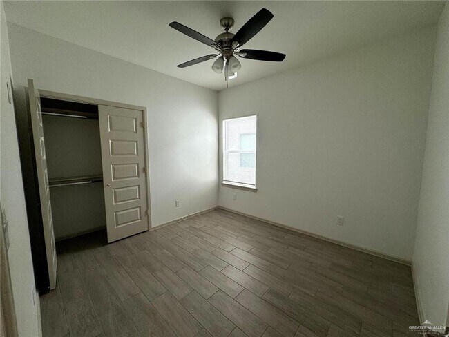 Building Photo - 7703 N 58th Ln
