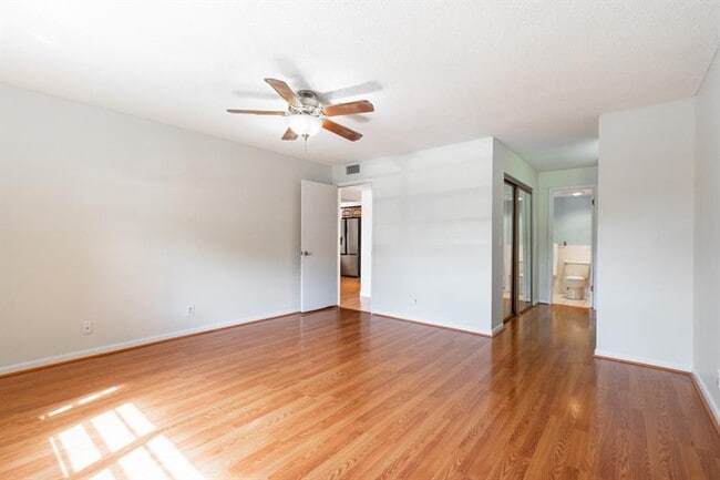 Building Photo - 22605 SW 66th Ave