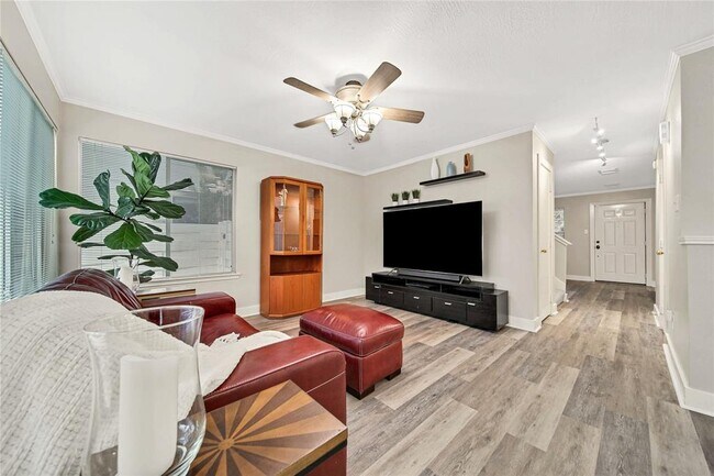Building Photo - 6202 Spruce Bough Ct