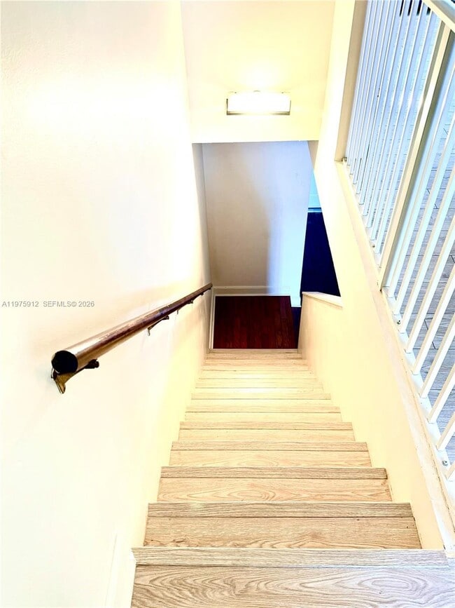 Building Photo - 2533 NE 15th St