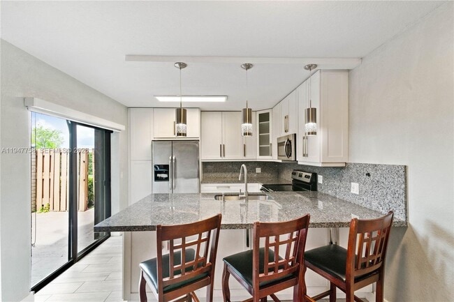 Building Photo - 2588 Garden Ct