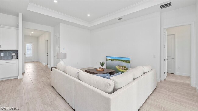 Building Photo - 1905 Fresno Ave