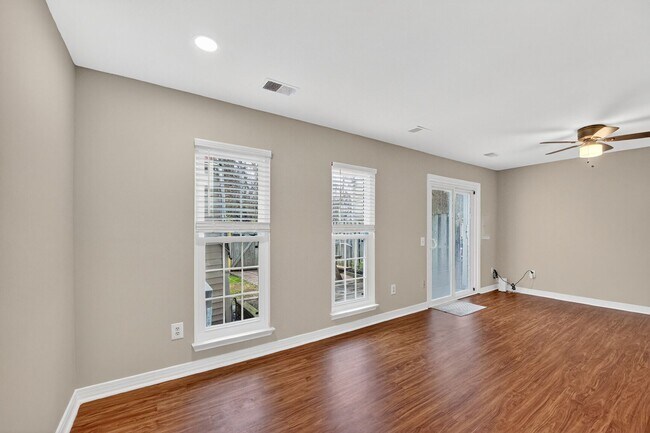 Building Photo - 6265 Astrid Cove