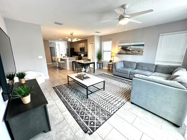 Building Photo - 4710 Terra Esmeralda Dr
