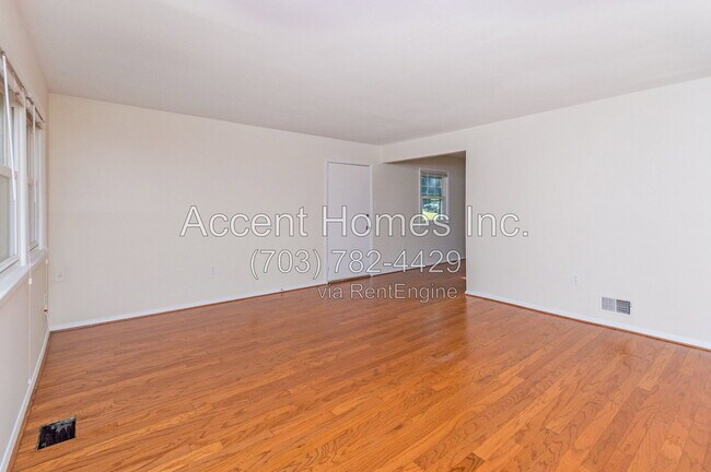 Building Photo - 5510 Trin St