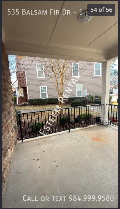 Building Photo - 535 Balsam Fir Dr