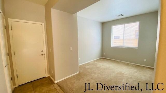 Building Photo - 4081 E Torrey Pines Ln
