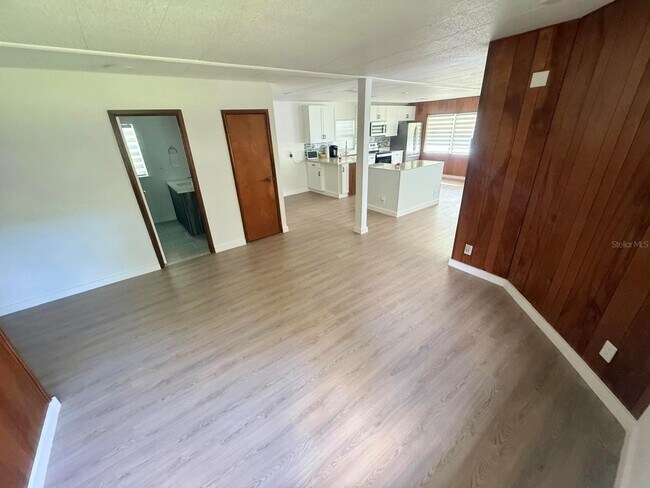 Building Photo - 9375 SE 35th Ct