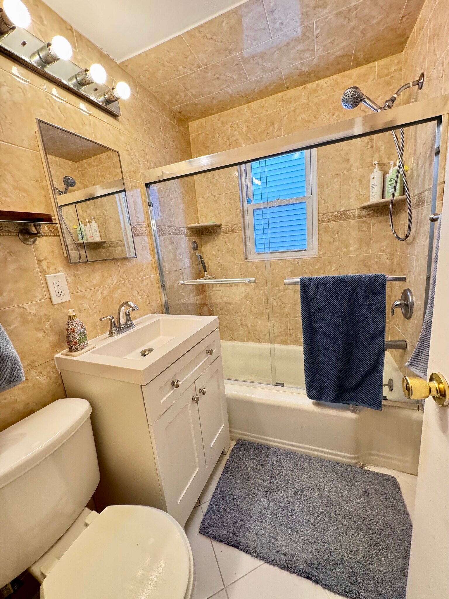 Updated Bathroom - 130 Pine St