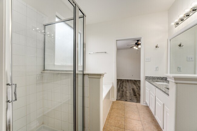 Building Photo - 16906 Shoal Park Dr