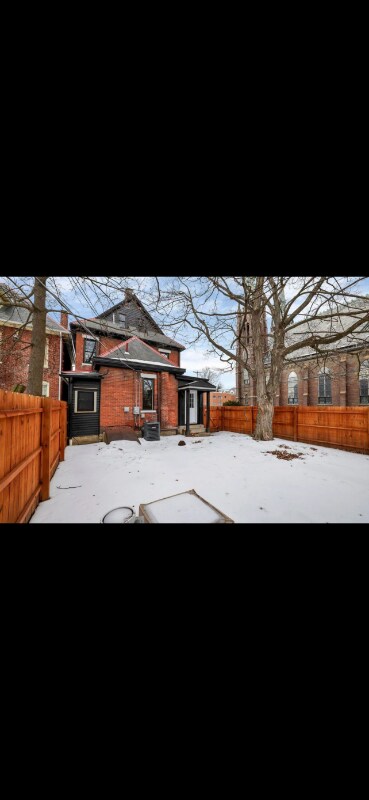 Building Photo - 674 S Ohio Ave