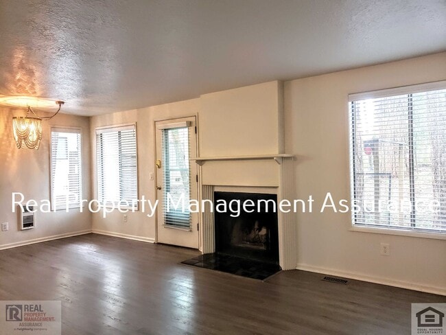 Building Photo - 7085 SW Montauk Cir