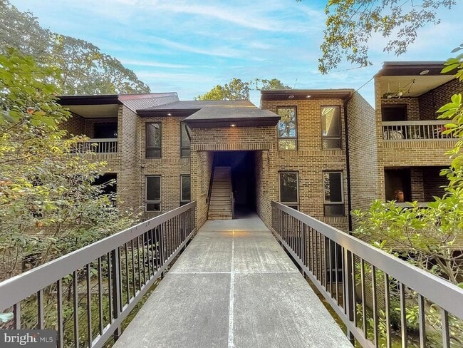 Building Photo - 44693 White Oak Ct