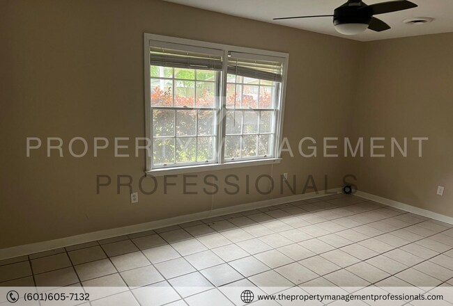 Building Photo - 1258 Deerfield Ln