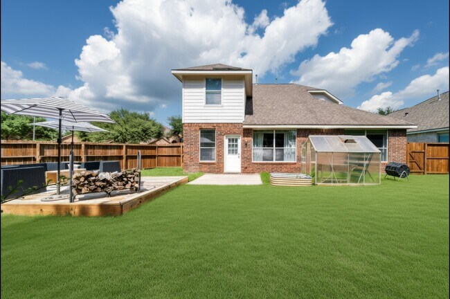 Building Photo - 23411 W Pine Ivy Ln