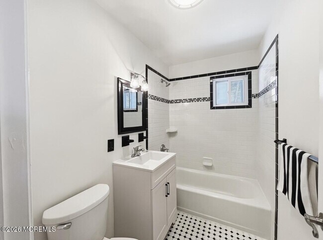 Building Photo - 1813 Capstan Dr