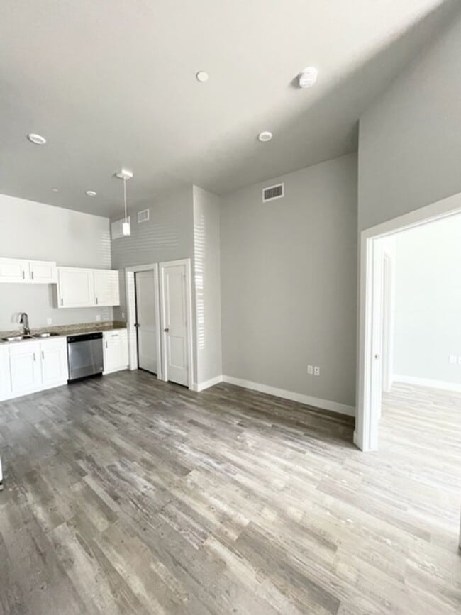 Interior Photo - Carefree Boutique