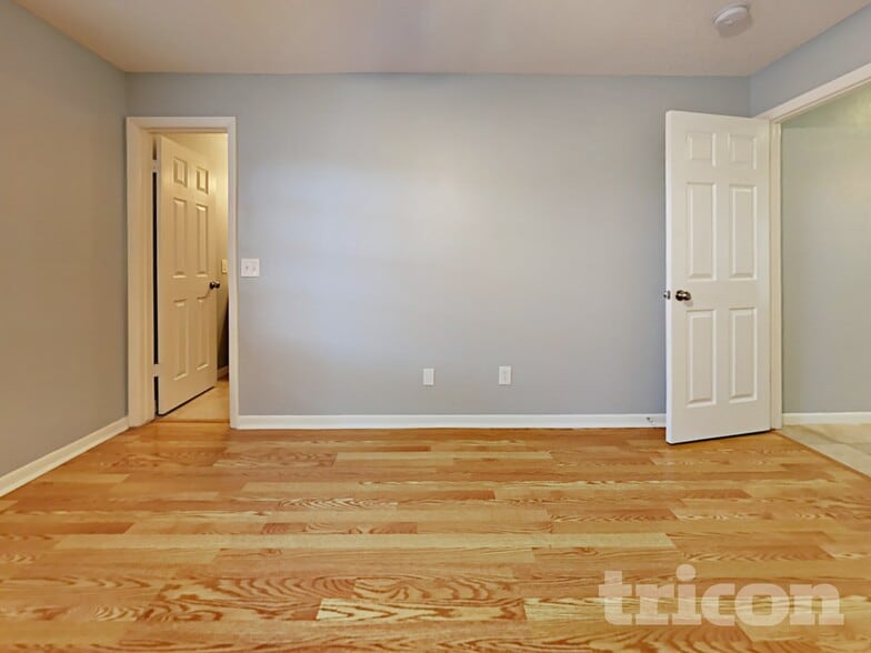 Building Photo - 910 Sunridge Point Dr