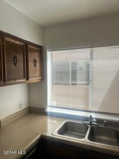 Building Photo - 2851 Anise Dr