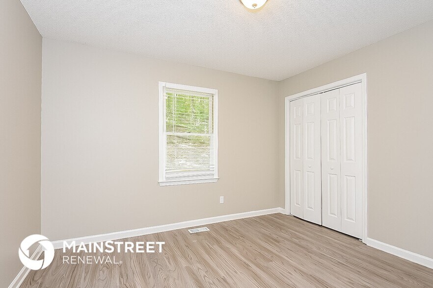 Building Photo - 19 Widgeon Way SW