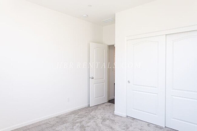 Building Photo - 2861 Reyva Dhillon Ln