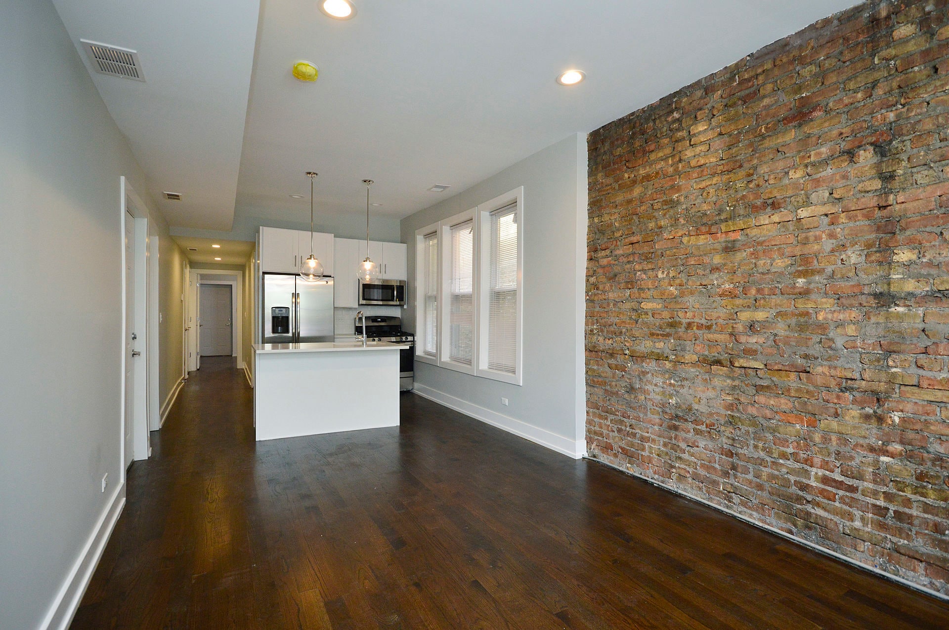 Building Photo - 2721 W Division St