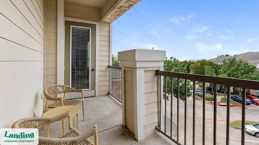 Building Photo - 6101 N Riverside Dr