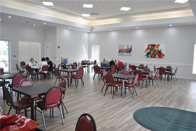 Building Photo - 7755 Yardley Dr