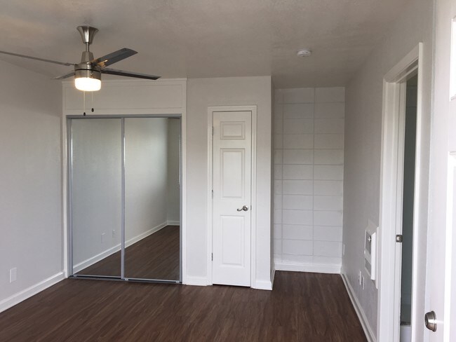 Building Photo - Greenwood Apartments