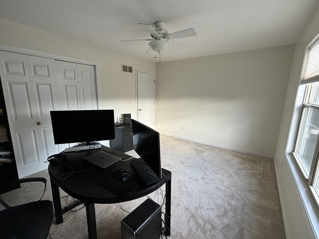 Building Photo - 603 E Castlebury Cir