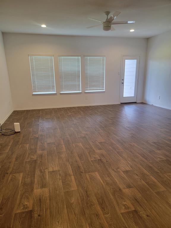 Building Photo - 21550 Violet Rdg Rd
