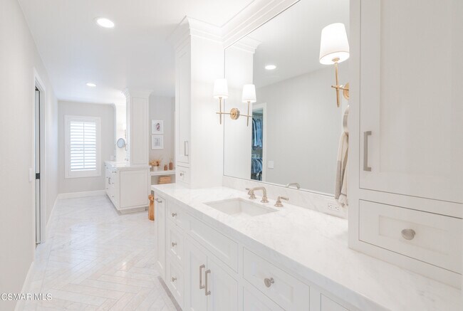Building Photo - 2653 Via Zurita Ct
