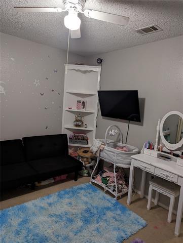 Building Photo - 422 Thoreau Ln