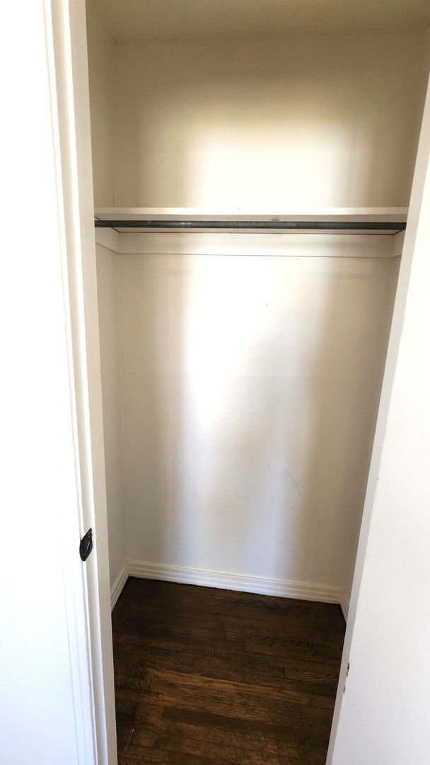 Building Photo - 3 BED 1 Bath Home Andys Sub Addition Bethany, OK