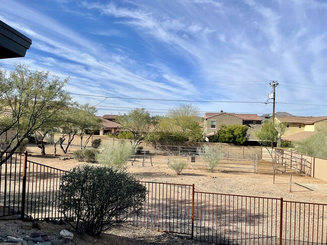 Building Photo - 37830 Linda Dr