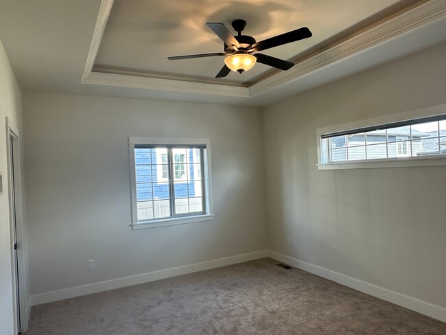 Building Photo - 3 Bedroom 2 Bath home on the west end!