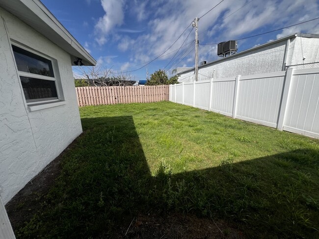 Building Photo - 120 Shanle Dr