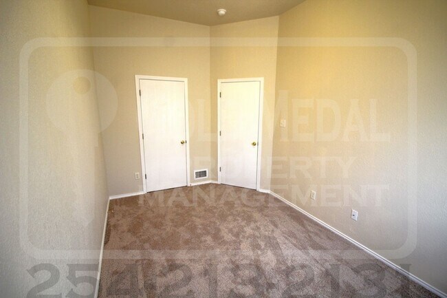 Building Photo - 4509 Deek Dr