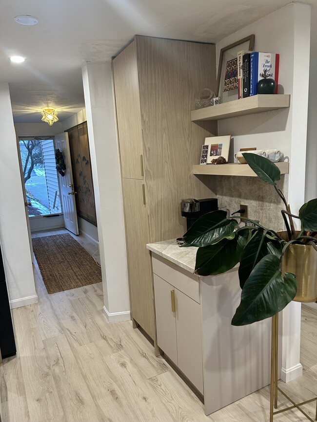 Building Photo - 15 Samuel Dr