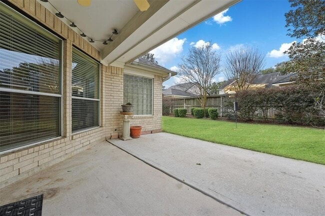 Building Photo - 12119 Ember Isles Ln