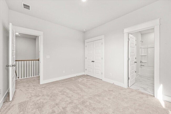 Building Photo - 437 Parish Farms Dr