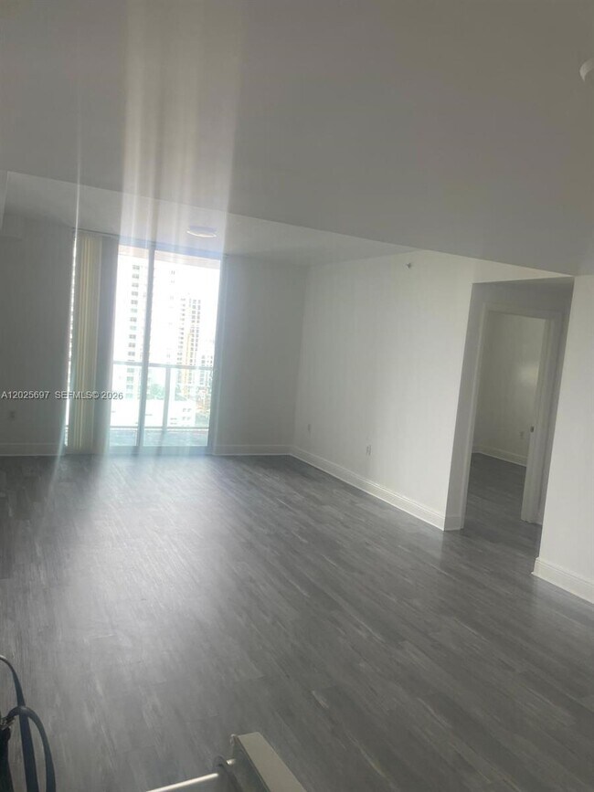 Building Photo - 1250 S Miami Ave