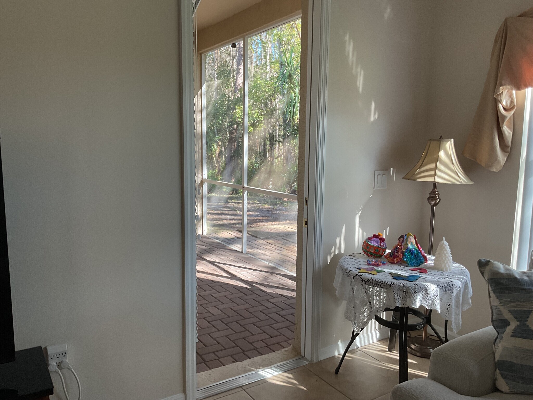 Lanai - 2717 Tottenham Dr