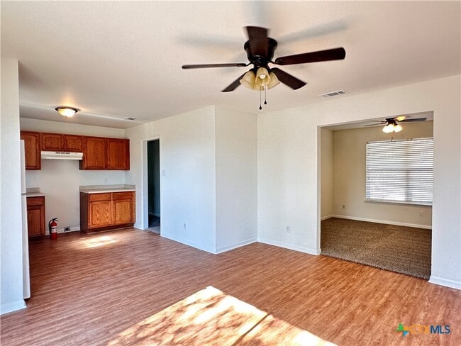 Building Photo - 1501 Earle St